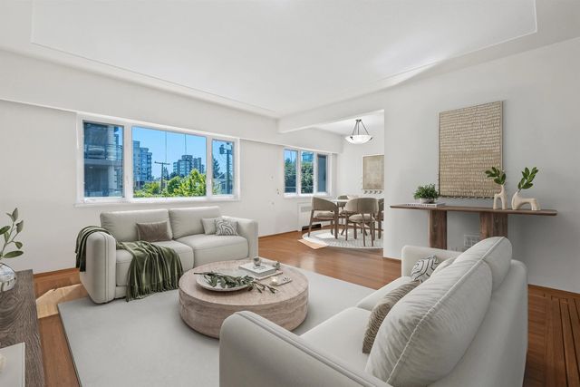 2296 W 39th Avenue 8, Vancouver