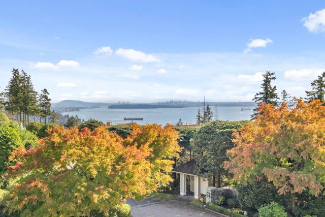 5401 West Vista Court, West Vancouver
