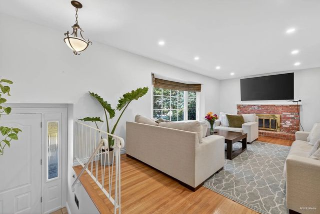 3380 Glasgow Street, Port Coquitlam