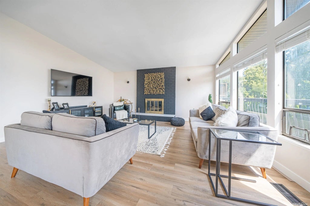 2131 Fraserview Drive, Vancouver