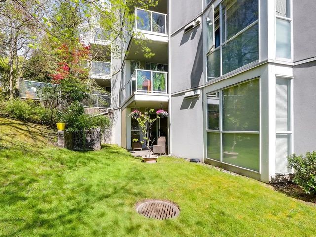 8420 Jellicoe Street 3, Vancouver