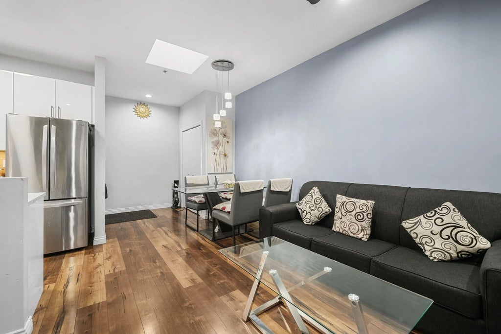 6460 Main Street 203, Vancouver