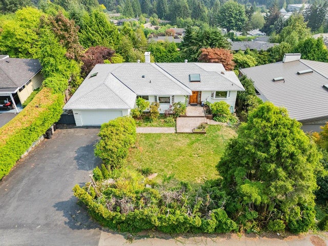 96 Bonnymuir Drive, West Vancouver