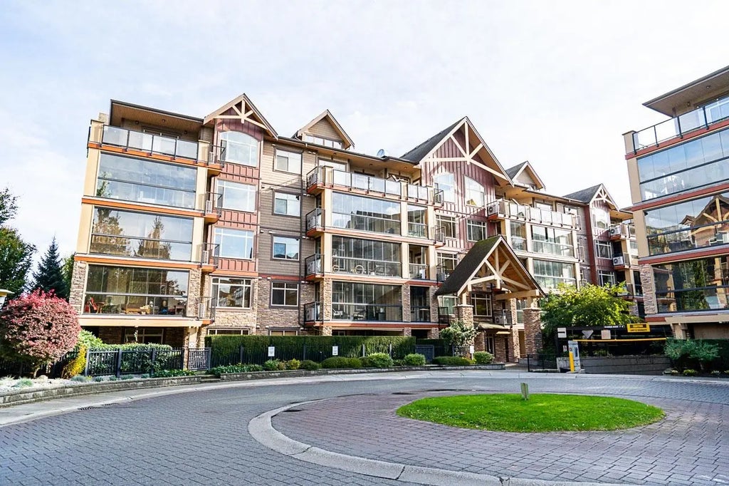 8288 207a Street 581, Langley