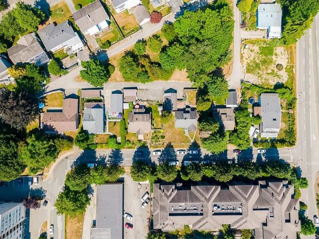 819 Sangster Place, New Westminster