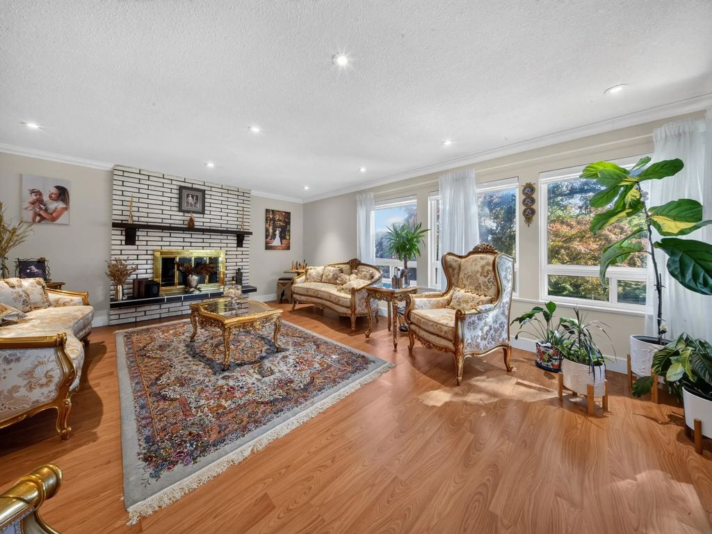 2322 Kirkstone Road, North Vancouver