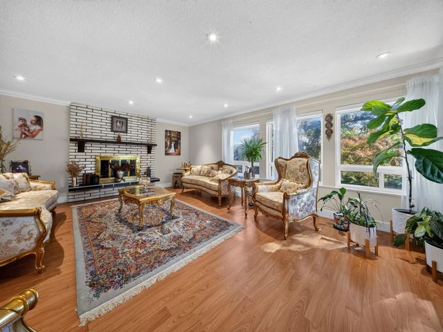 2322 Kirkstone Road, North Vancouver