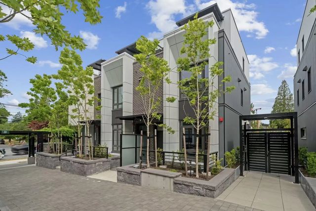 6292 Oak Street, Vancouver