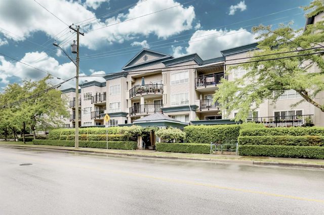 20727 Douglas Crescent 302, Langley