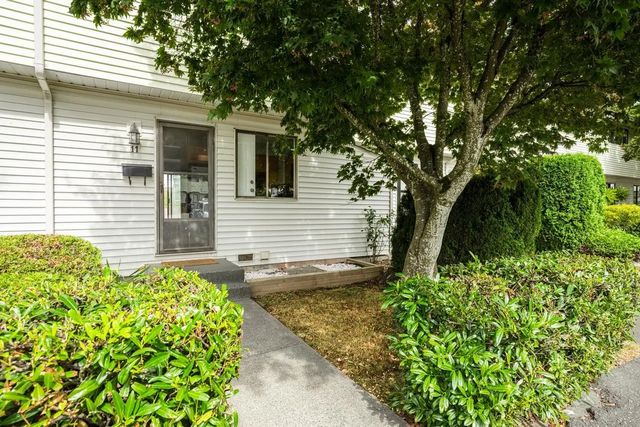 5351 200 Street 11, Langley
