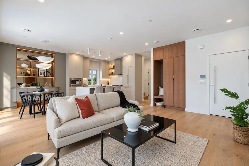 2211 William Street 2, Vancouver