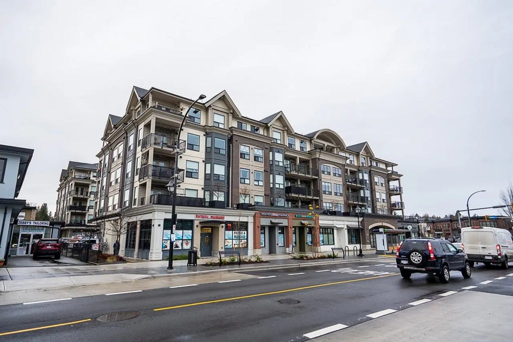 2493 Montrose Avenue 301, Abbotsford