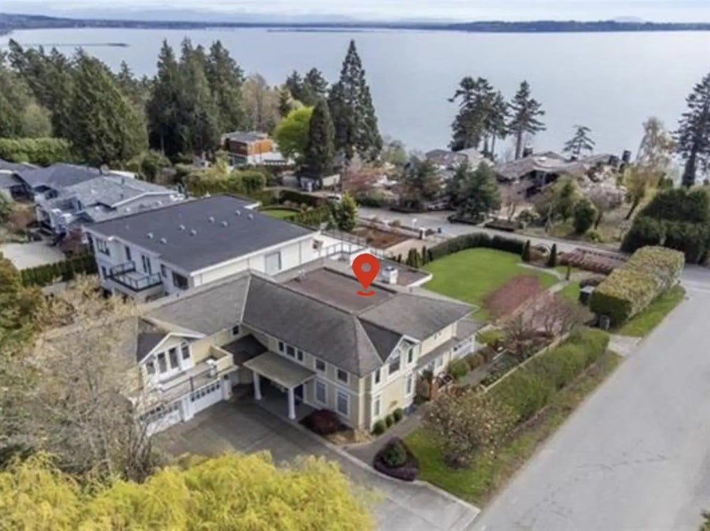 14008 Marine Drive, White Rock