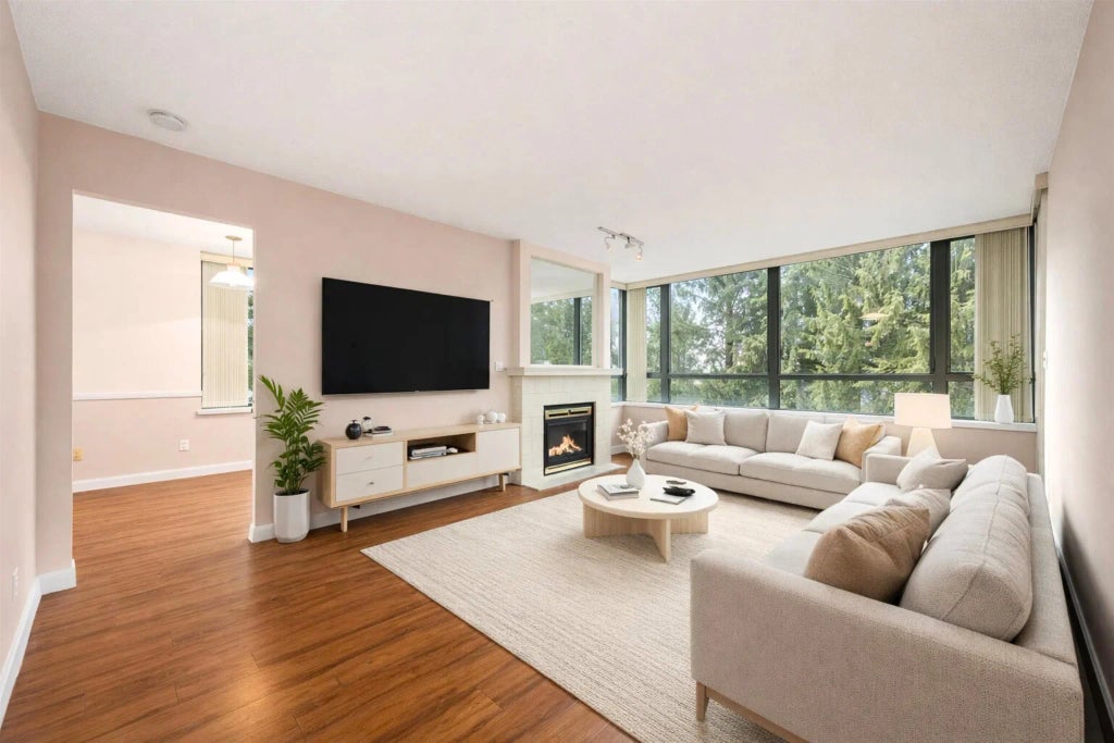 6622 Southoaks Crescent 306, Burnaby