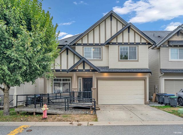 6195 168 Street 35, Surrey