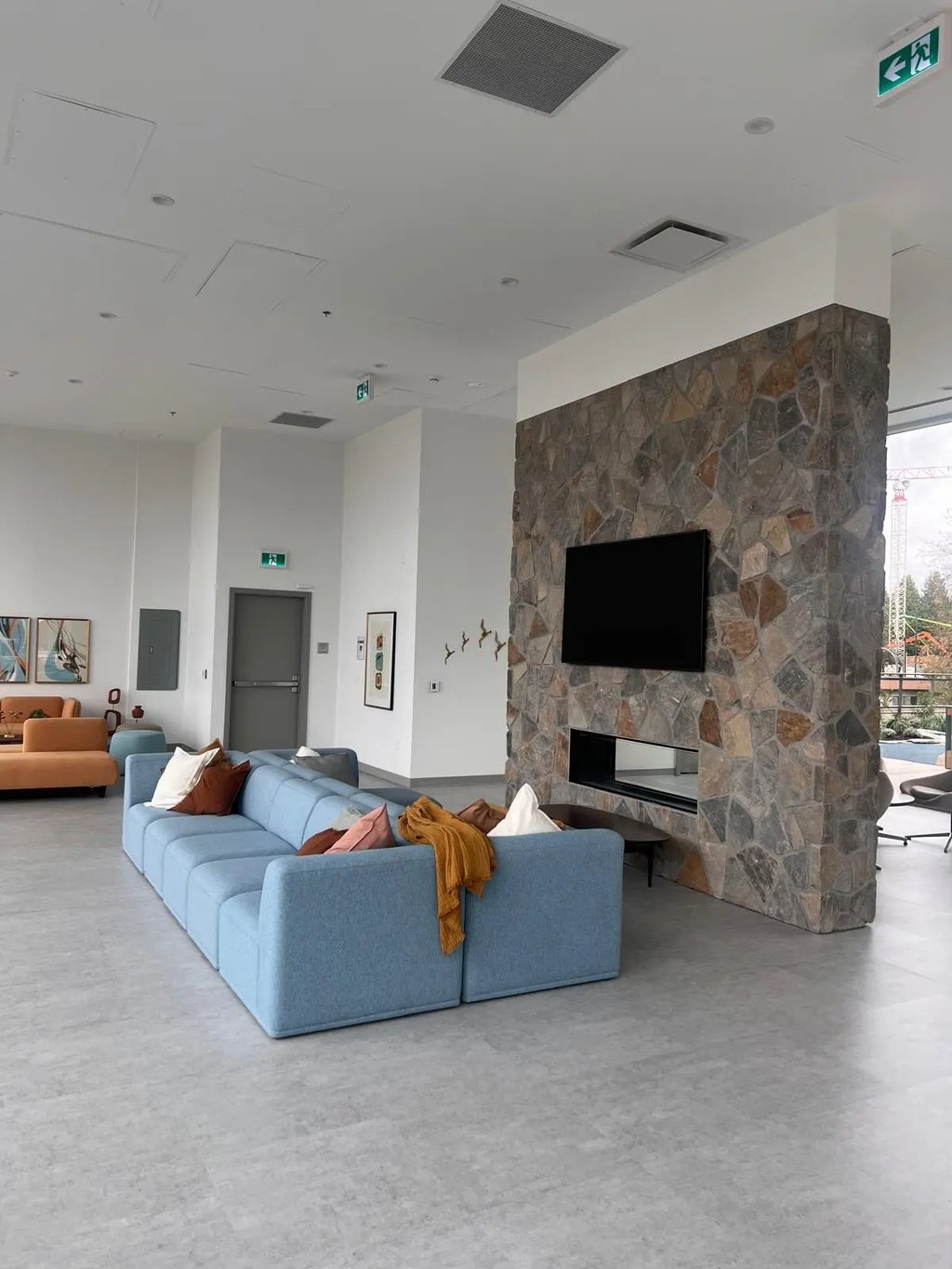 13675 107a Avenue 3211, Surrey