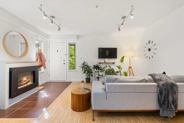 755 W 15th Avenue 203, Vancouver