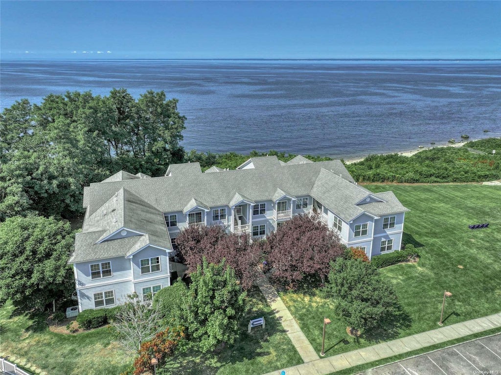 1 of 1 - 61475 Route 48 B204, Southold, NY