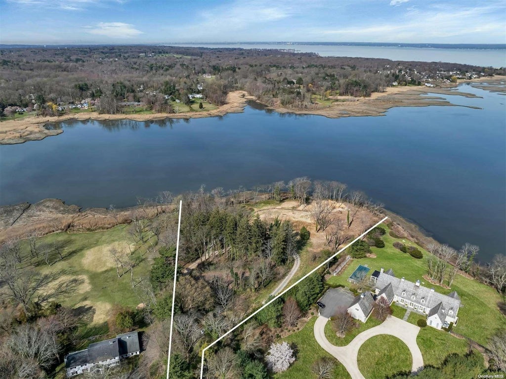 1 of 1 - 117 Horseshoe Road, Mill Neck, NY