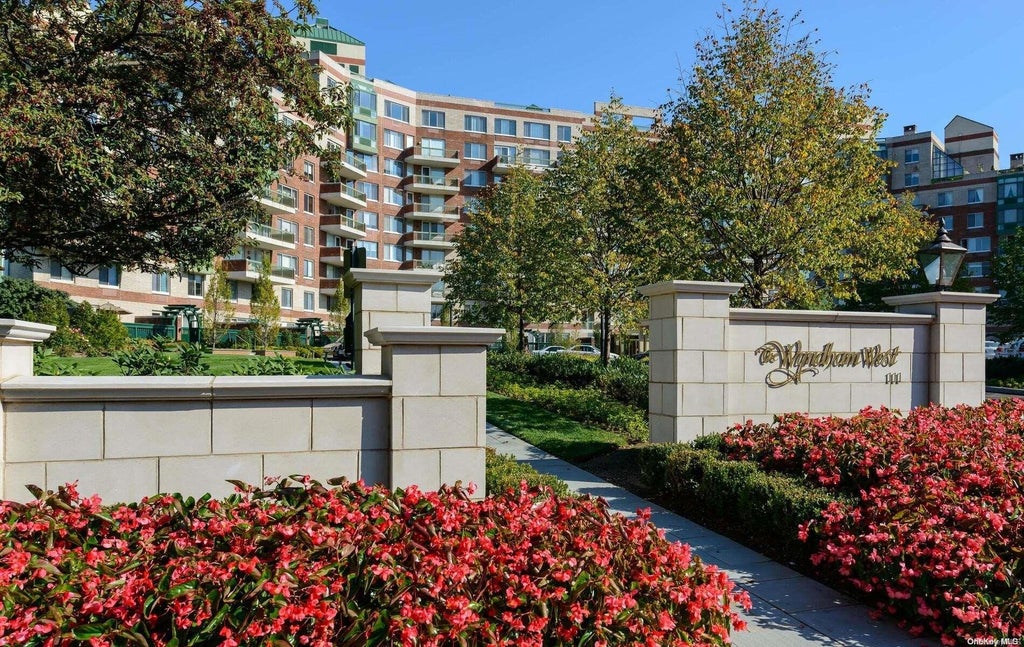 1 of 1 - 111 Cherry Valley Avenue M3, Garden City Village, NY