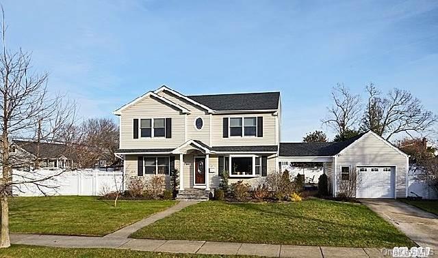 1 of 1 - 846 Central Avenue, North Massapequa, NY