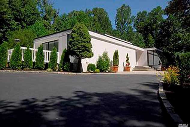 1 of 1 - 26 Yellow Cote Road, Oyster Bay Cove, NY