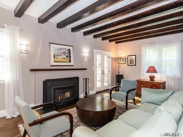 1 of 1 - 4 Cornwall Lane, Sands Point, NY