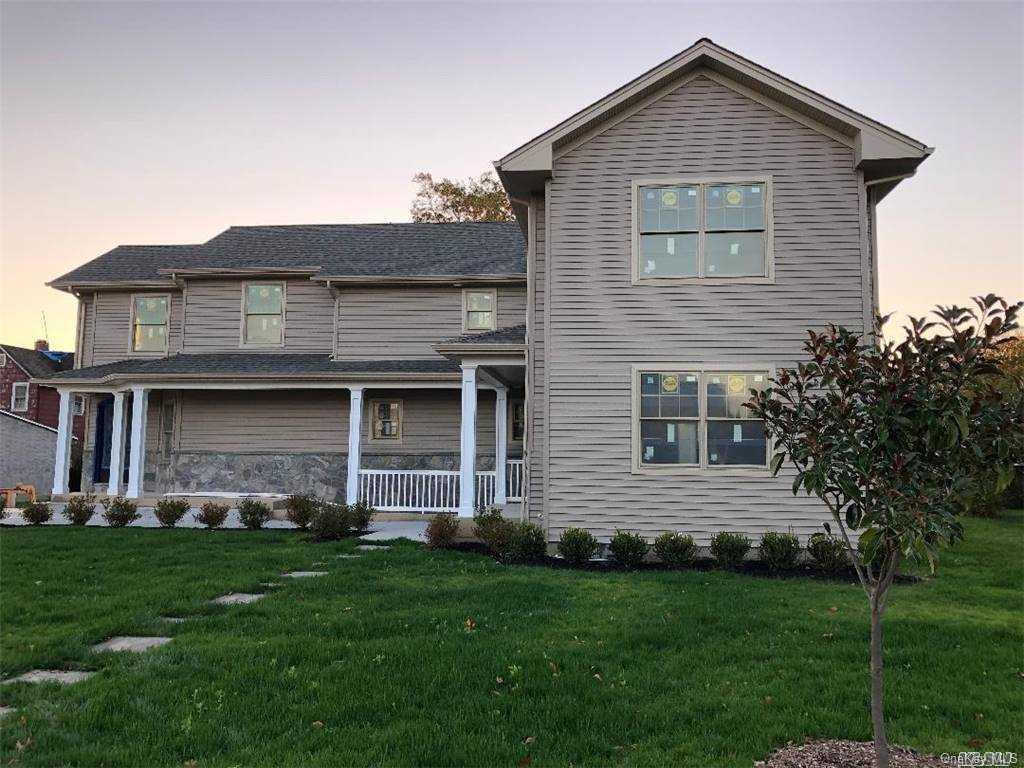 1 of 1 - 27 Caruso Way, Glen Cove, NY