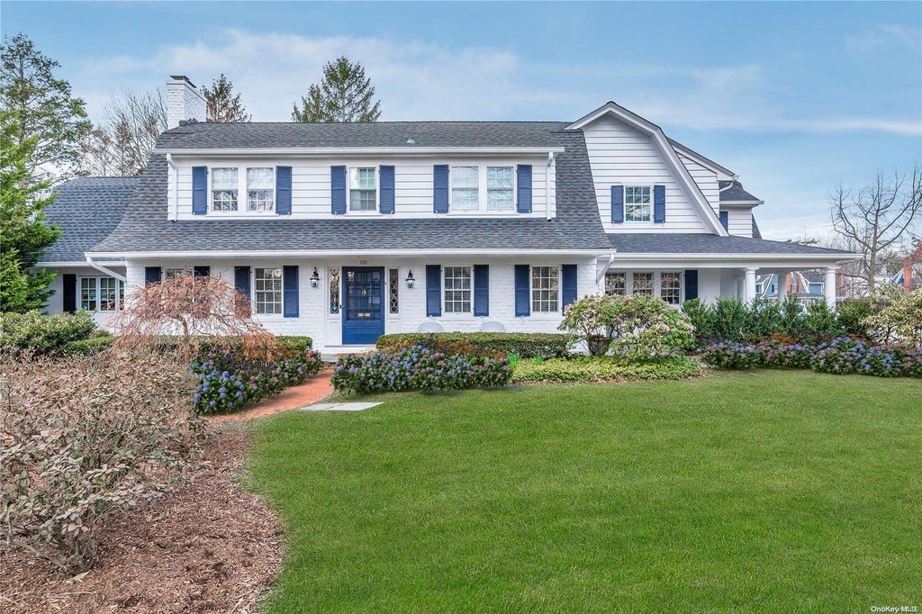 1 of 1 - 126 Whitehall Boulevard, Garden City Village, NY
