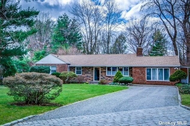 1 of 1 - 3 Dixon Court, Sea Cliff, NY