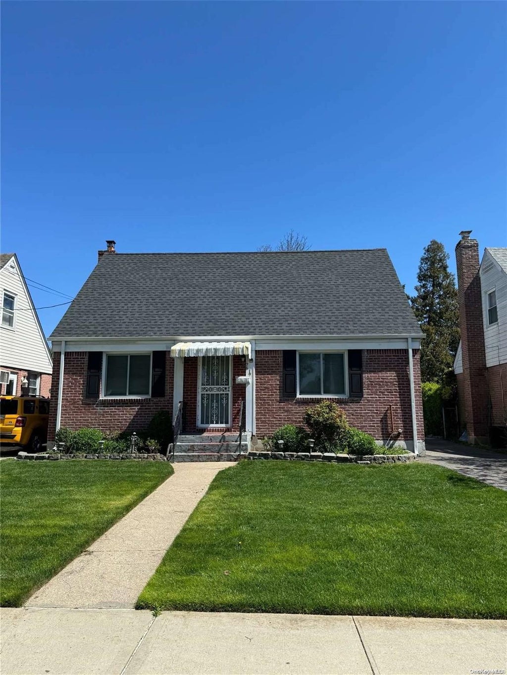 1 of 1 - 76-19 268th Street, Glen Oaks, NY
