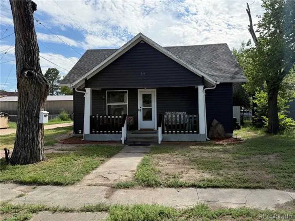 515 Pine Street, Sterling