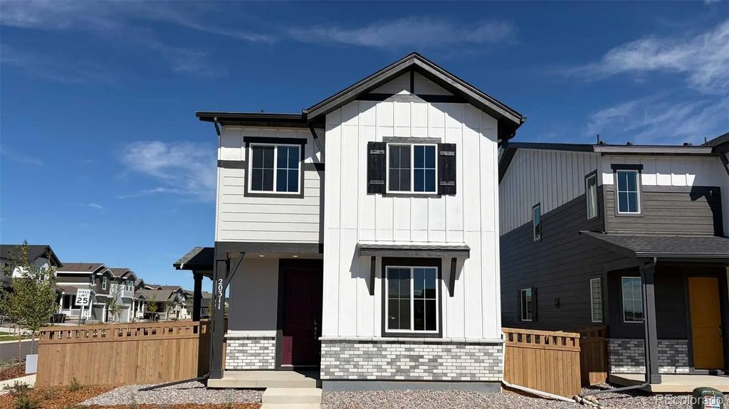 20311 E 57th Avenue, Aurora