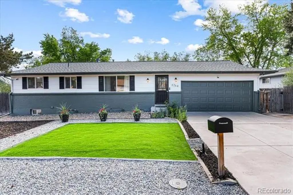 6764 Newland Street, Arvada