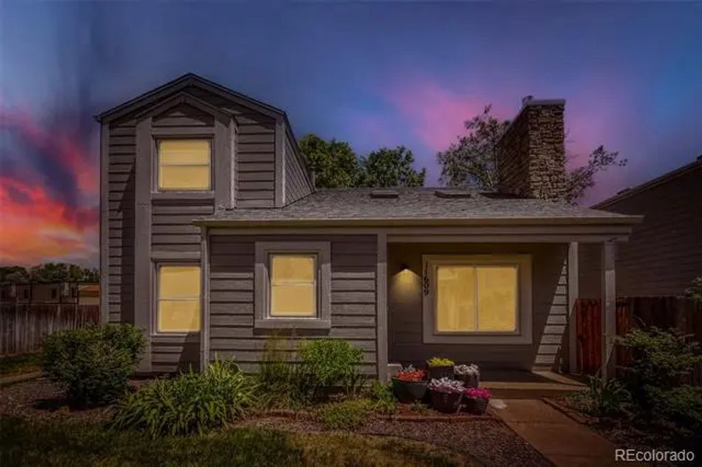11609 E Cornell Circle, Aurora