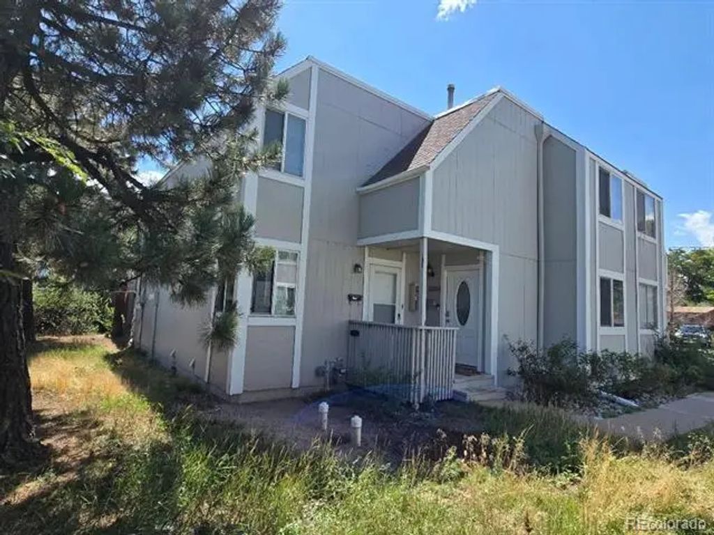 12056 E 25th Avenue, Aurora