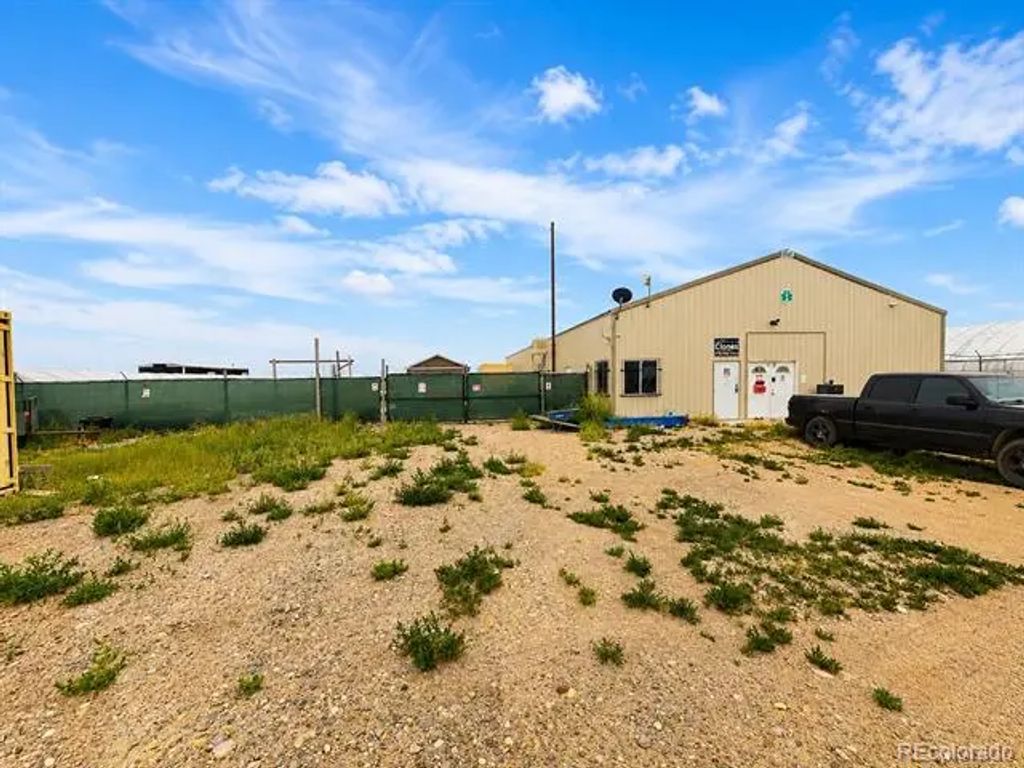 906 Mr 45 Lane, Moffat