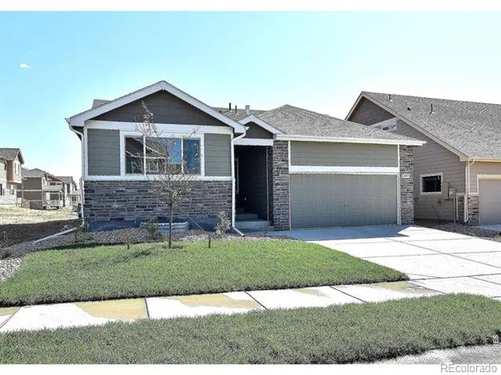 2410 Jasmine Lane, Johnstown