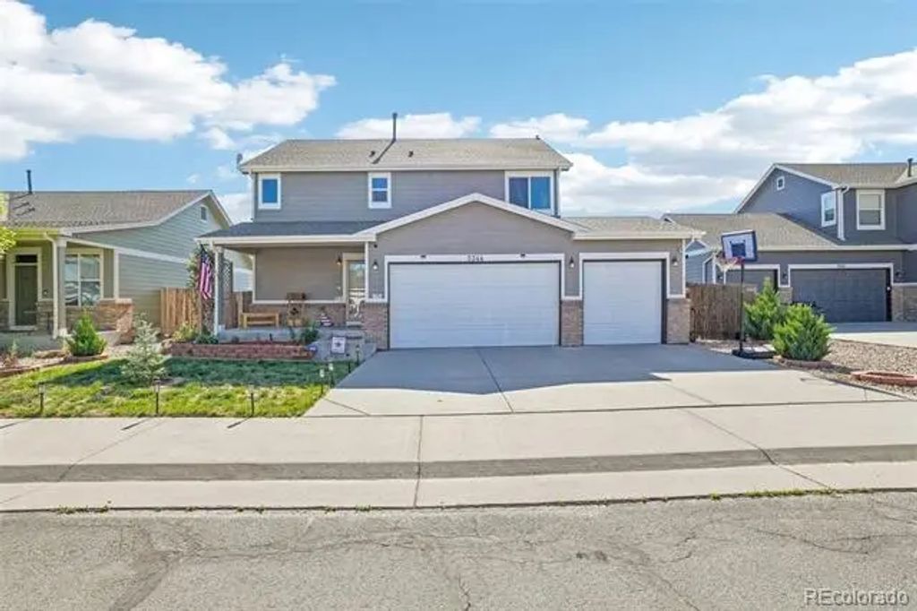 2344 Basil Street, Strasburg