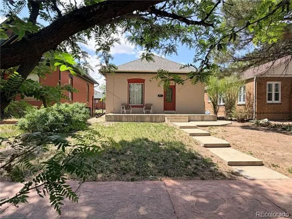 2025 N Greenwood Street, Pueblo