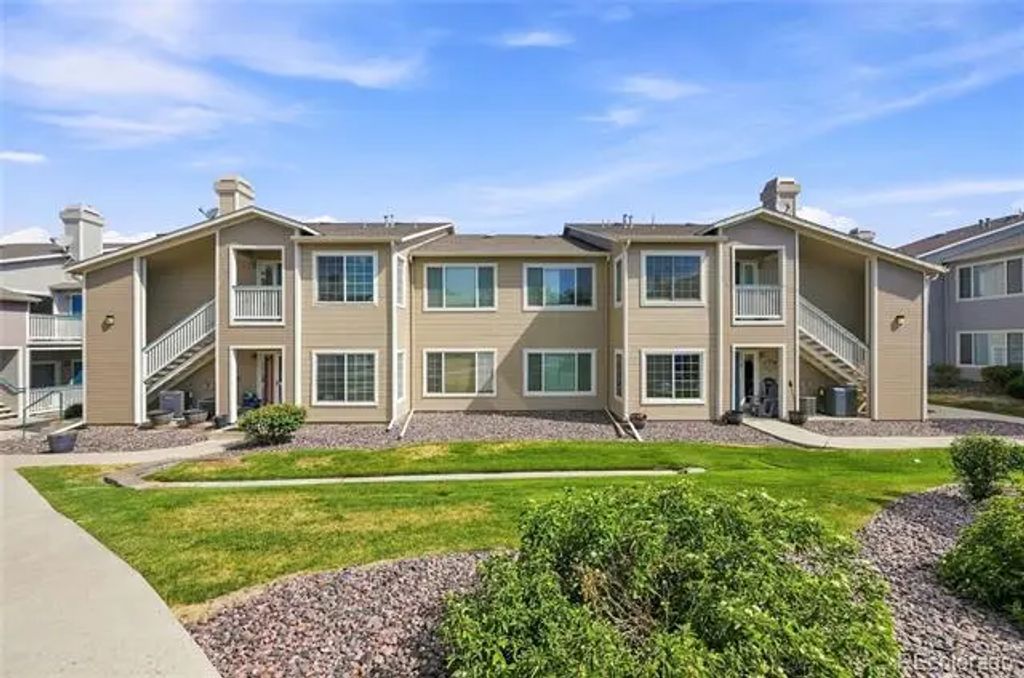 8334 Pebble Creek Way 204, Littleton