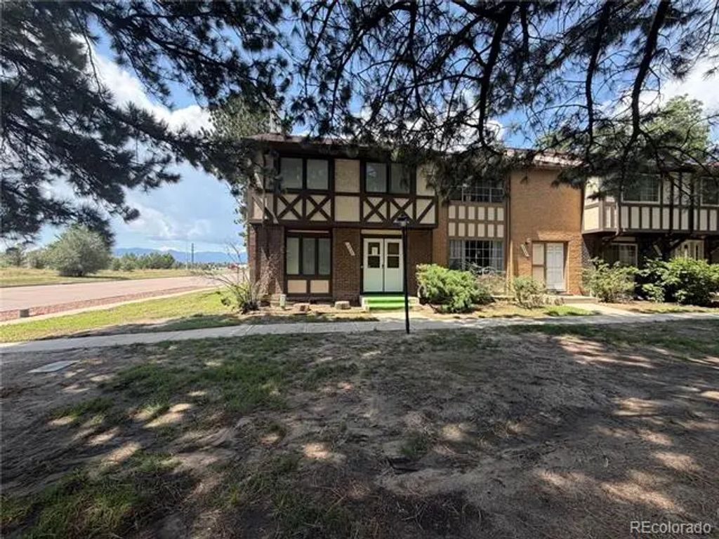 3870 Constitution Avenue, Colorado Springs
