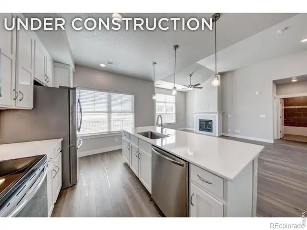 245 High Point Drive 201, Longmont