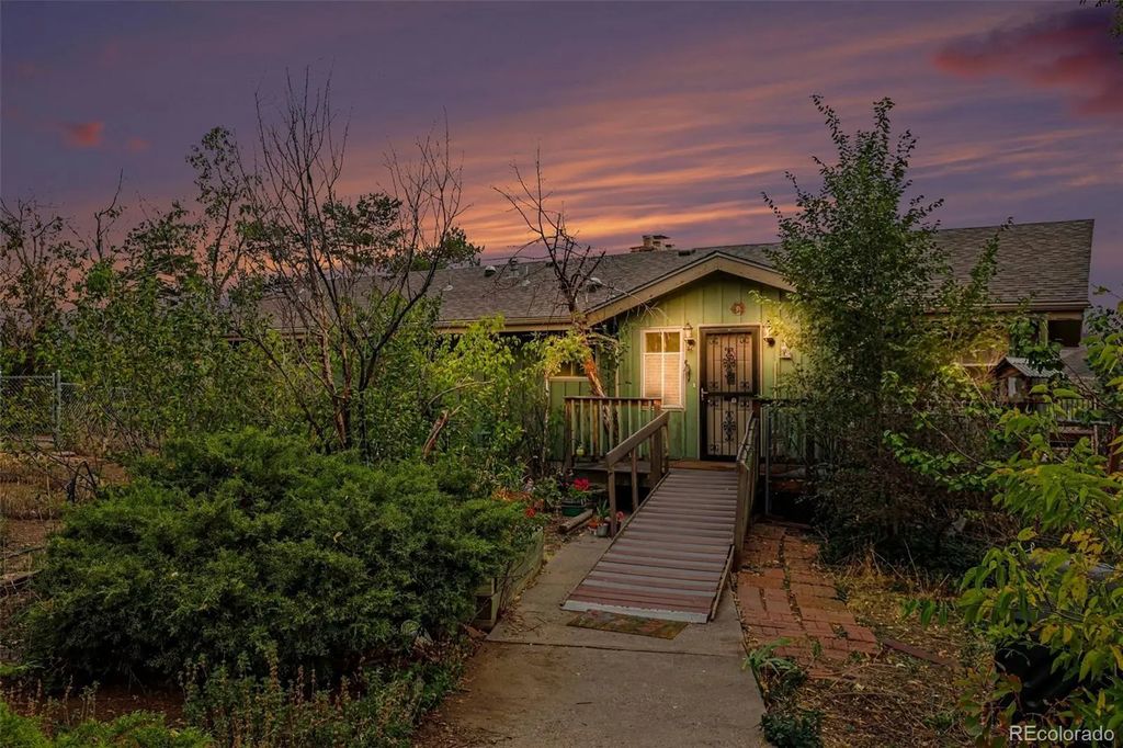 4285 Easley Road, Golden