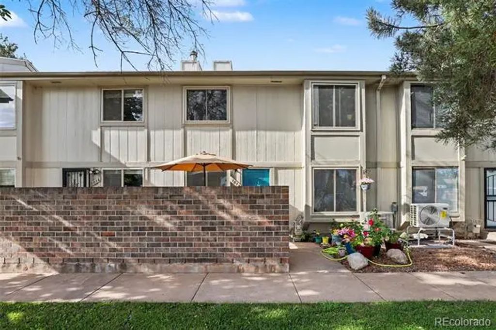 1814 W 102nd Avenue, Denver