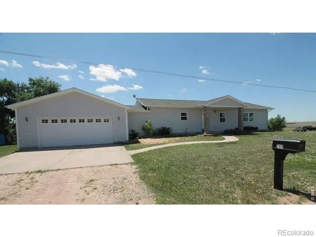 209 W Hall Street, Fleming