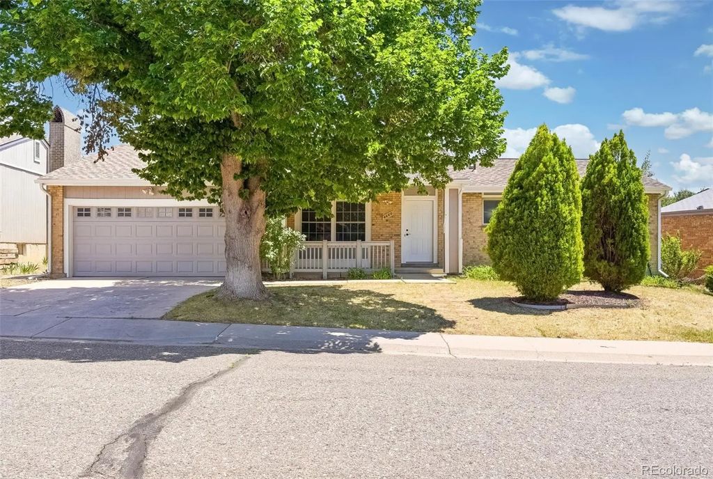 4660 S Idalia Street, Aurora