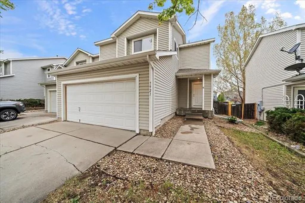 7921 S Kalispell Way, Englewood