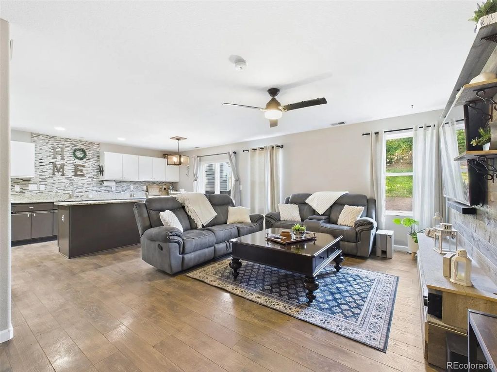 22156 E Berry Place, Aurora