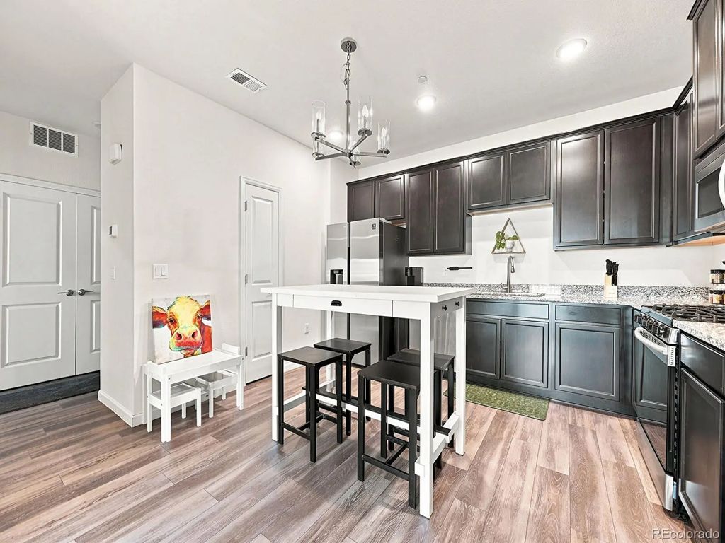 1841 S Dunkirk Street 106, Aurora